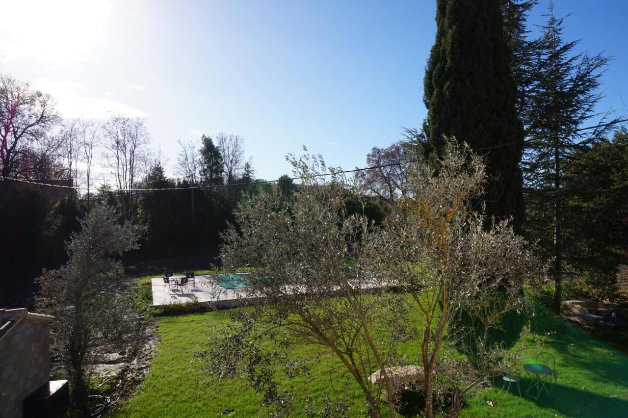 Mas De La Roule, 4 Studios, Piscine Chauffee, Studio Spa, Parc 2 Ha, Pont D'Avignon A Pied Buitenkant foto